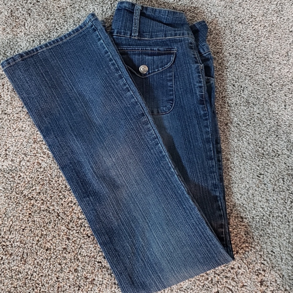 Squeeze Jeans - image 6